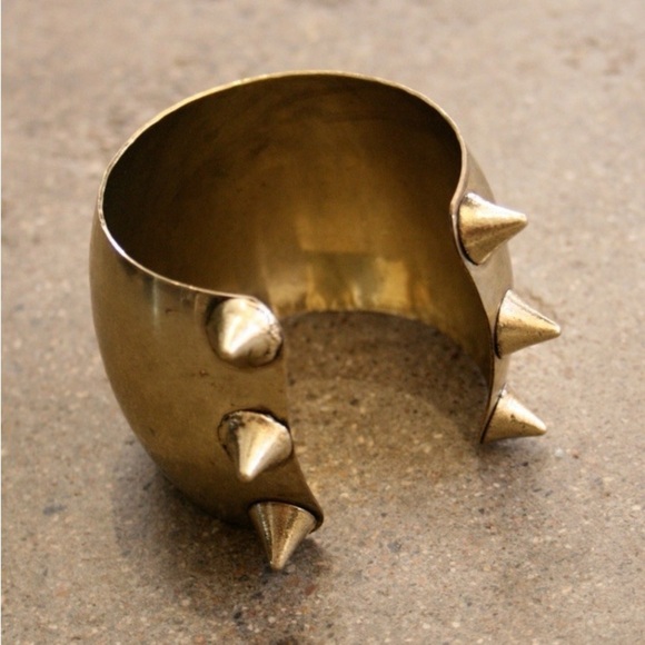Bisjoux Jewelry - Spike Cuff Bracelet (available in gold only!)